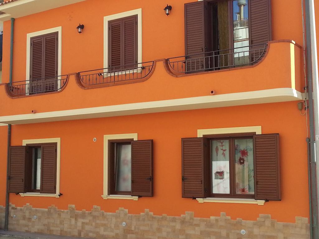 Capo D'Orlando Apartments Bagian luar foto