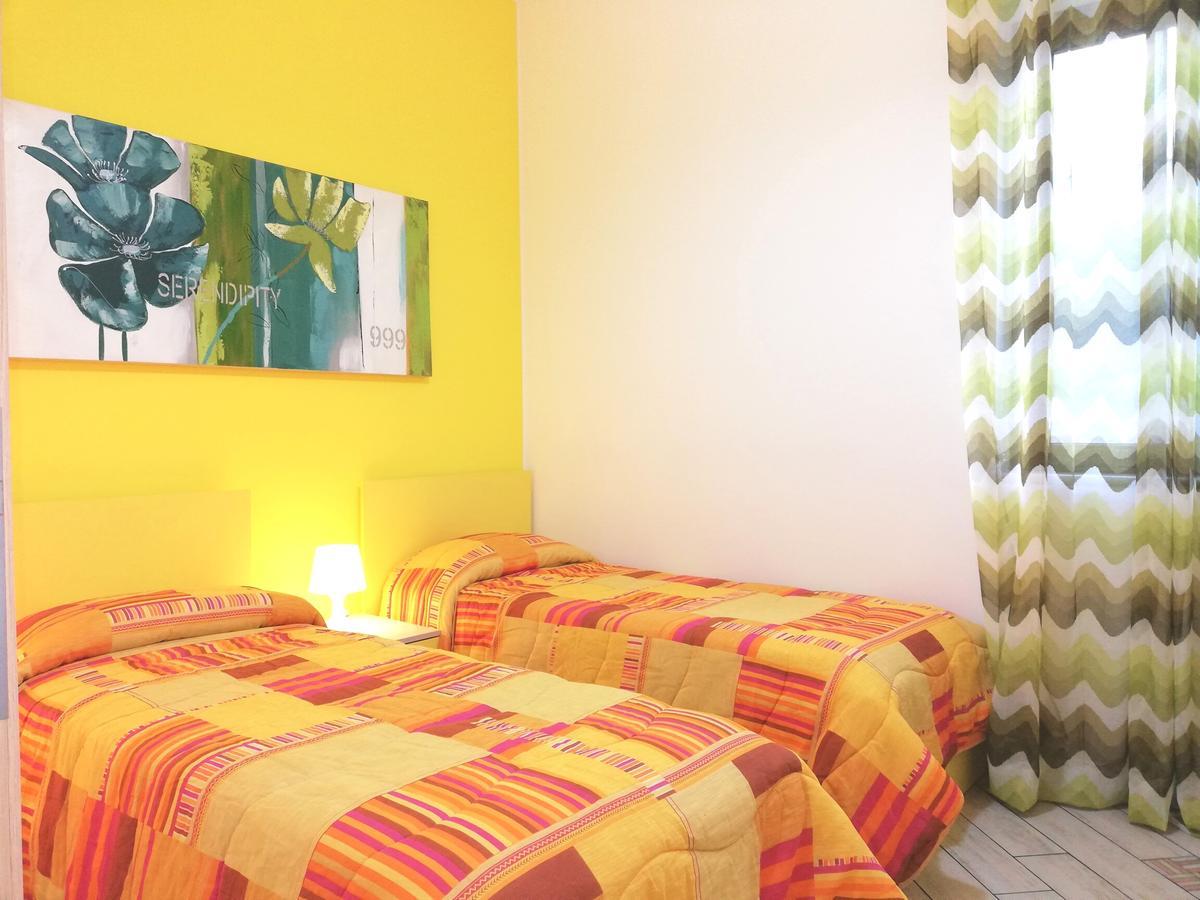 Capo D'Orlando Apartments Bagian luar foto