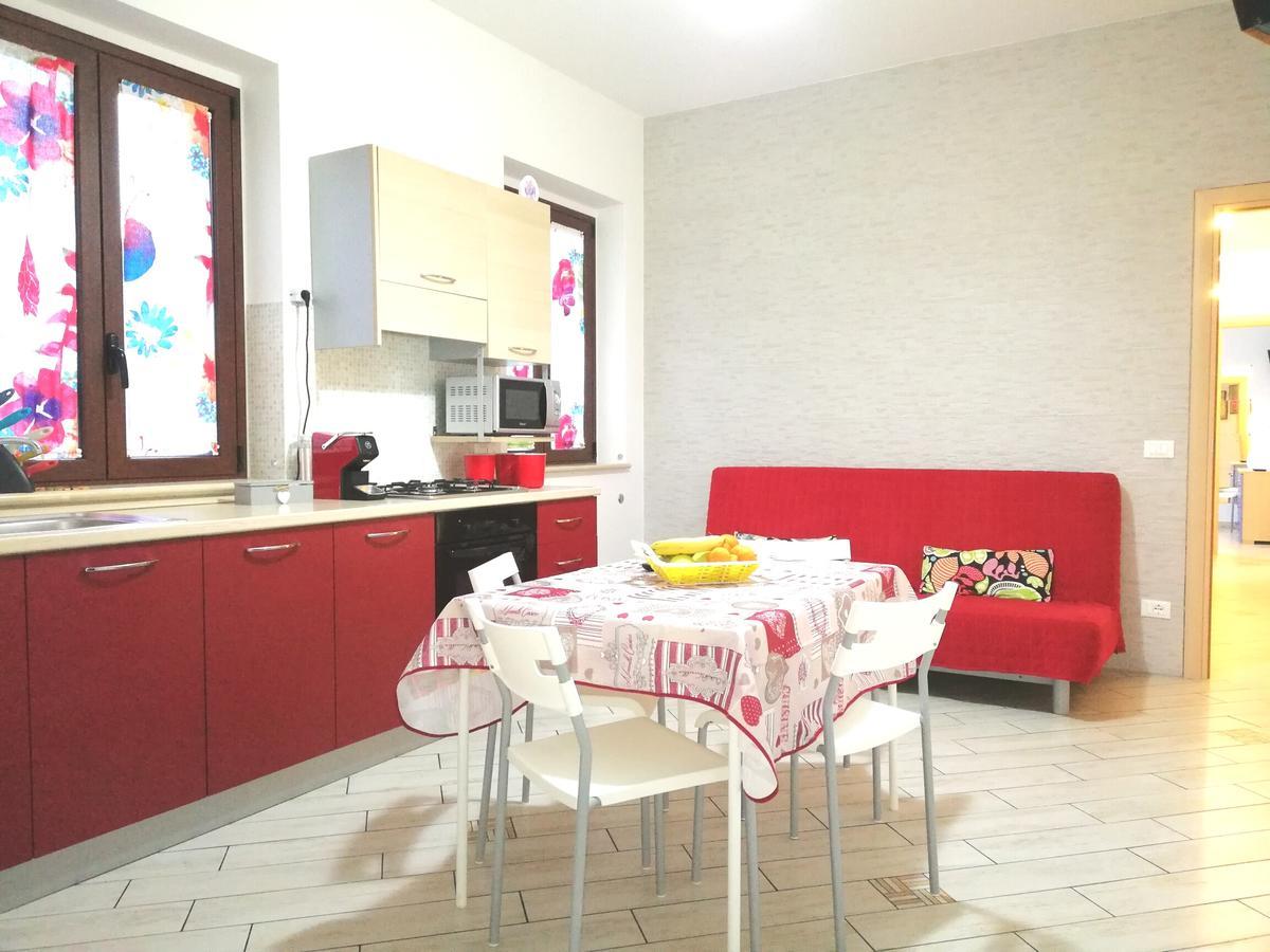 Capo D'Orlando Apartments Bagian luar foto