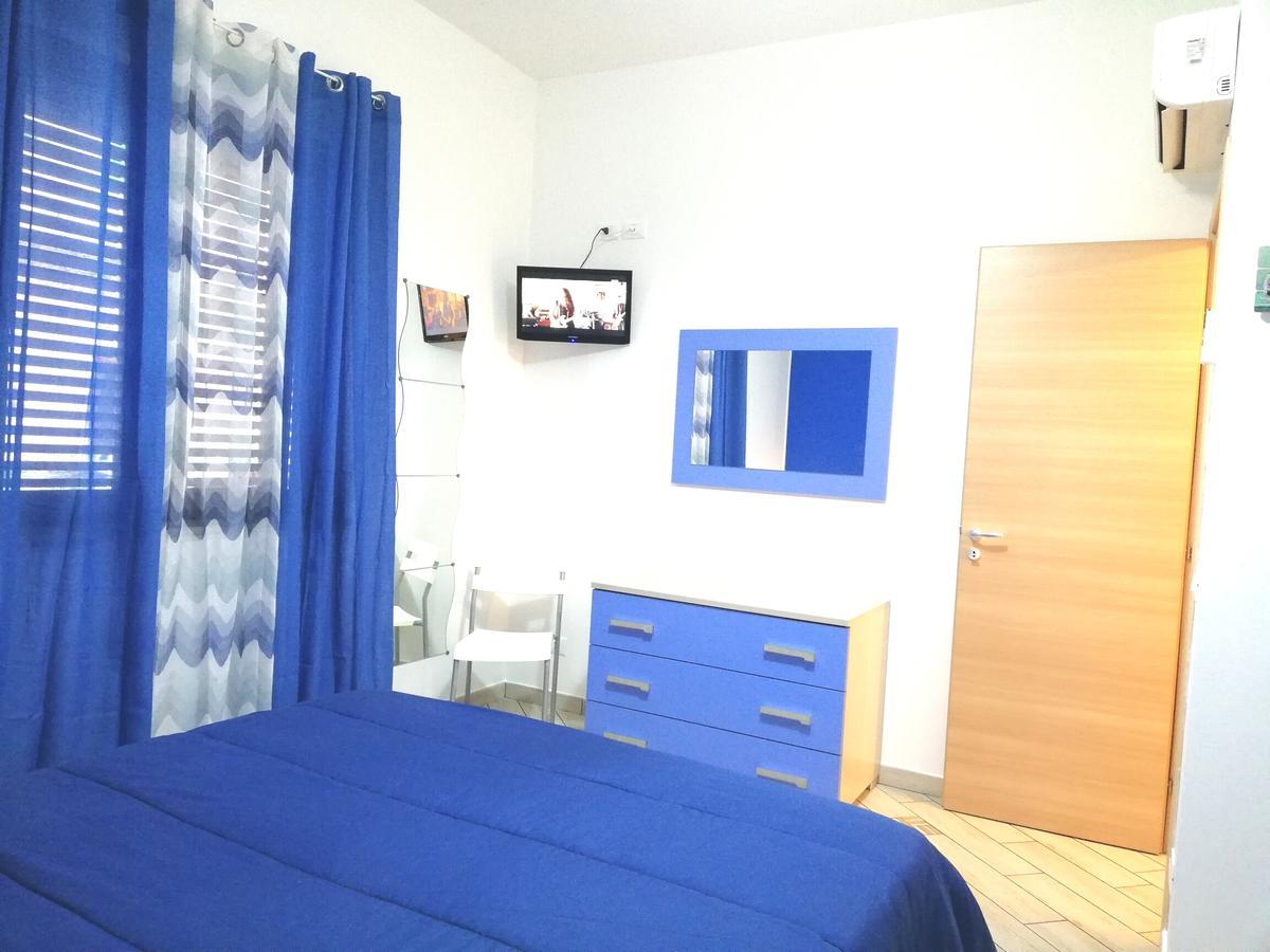 Capo D'Orlando Apartments Bagian luar foto