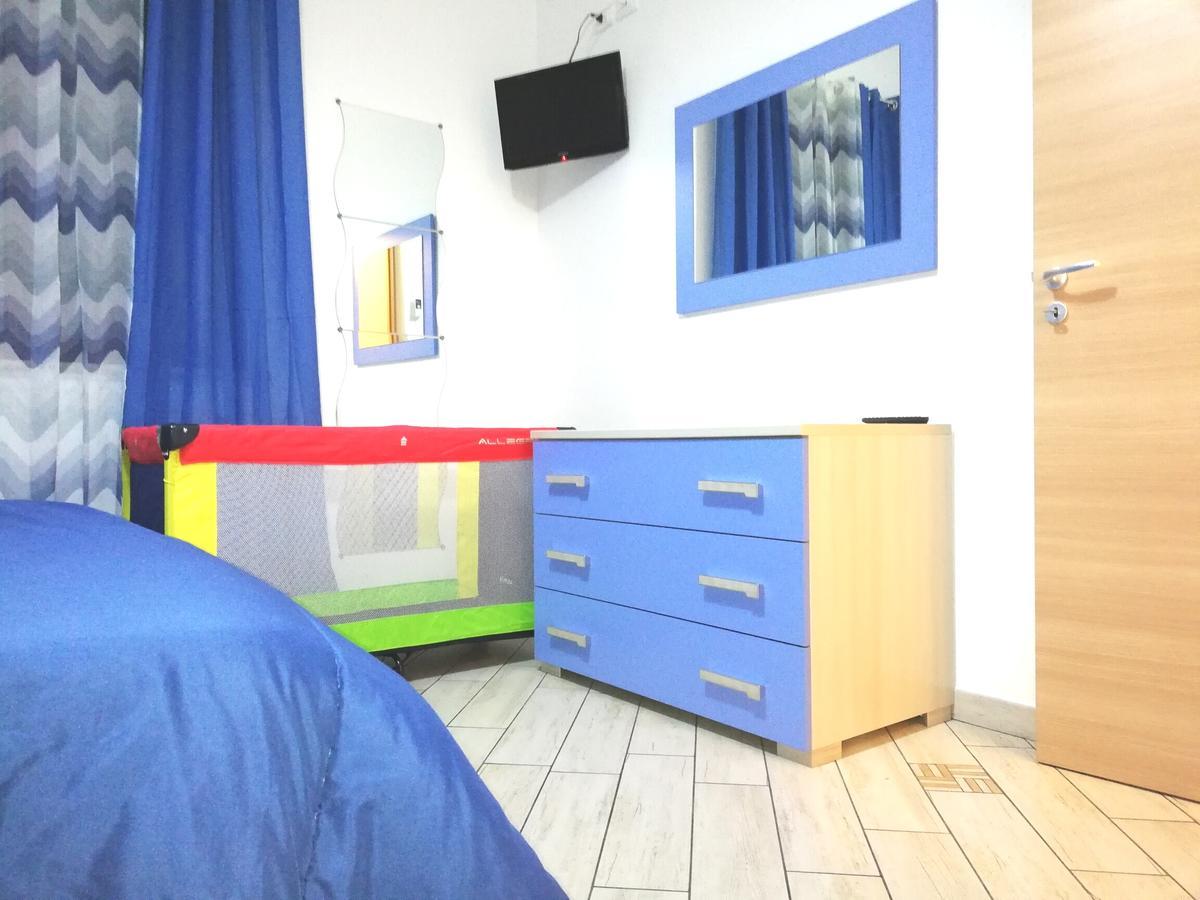 Capo D'Orlando Apartments Bagian luar foto