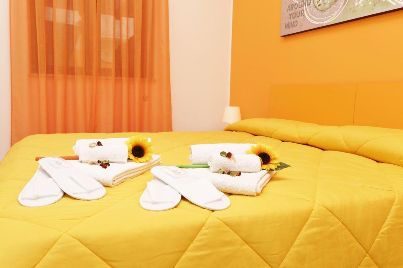 Capo D'Orlando Apartments Bagian luar foto