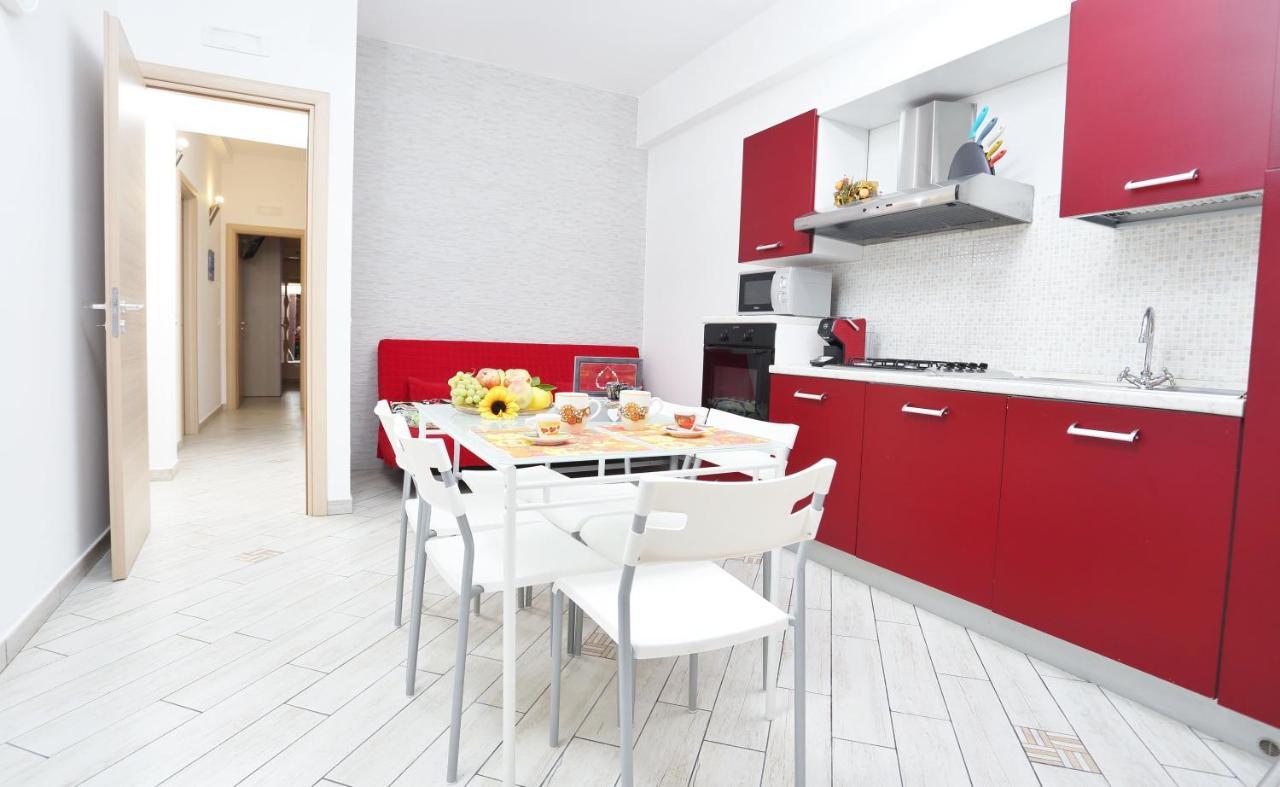 Capo D'Orlando Apartments Bagian luar foto