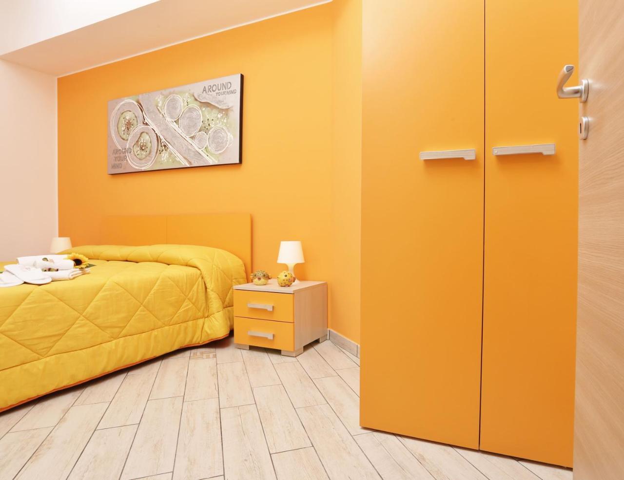 Capo D'Orlando Apartments Bagian luar foto