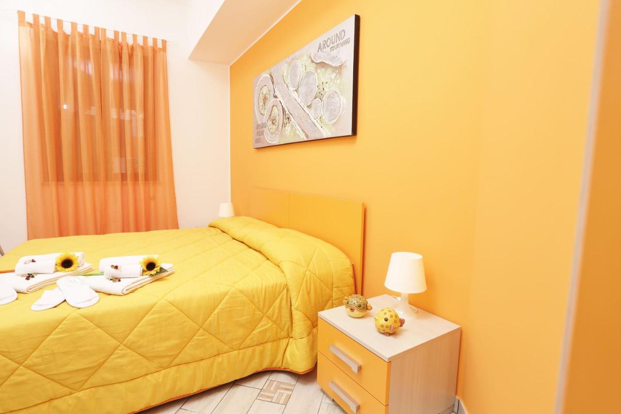 Capo D'Orlando Apartments Bagian luar foto